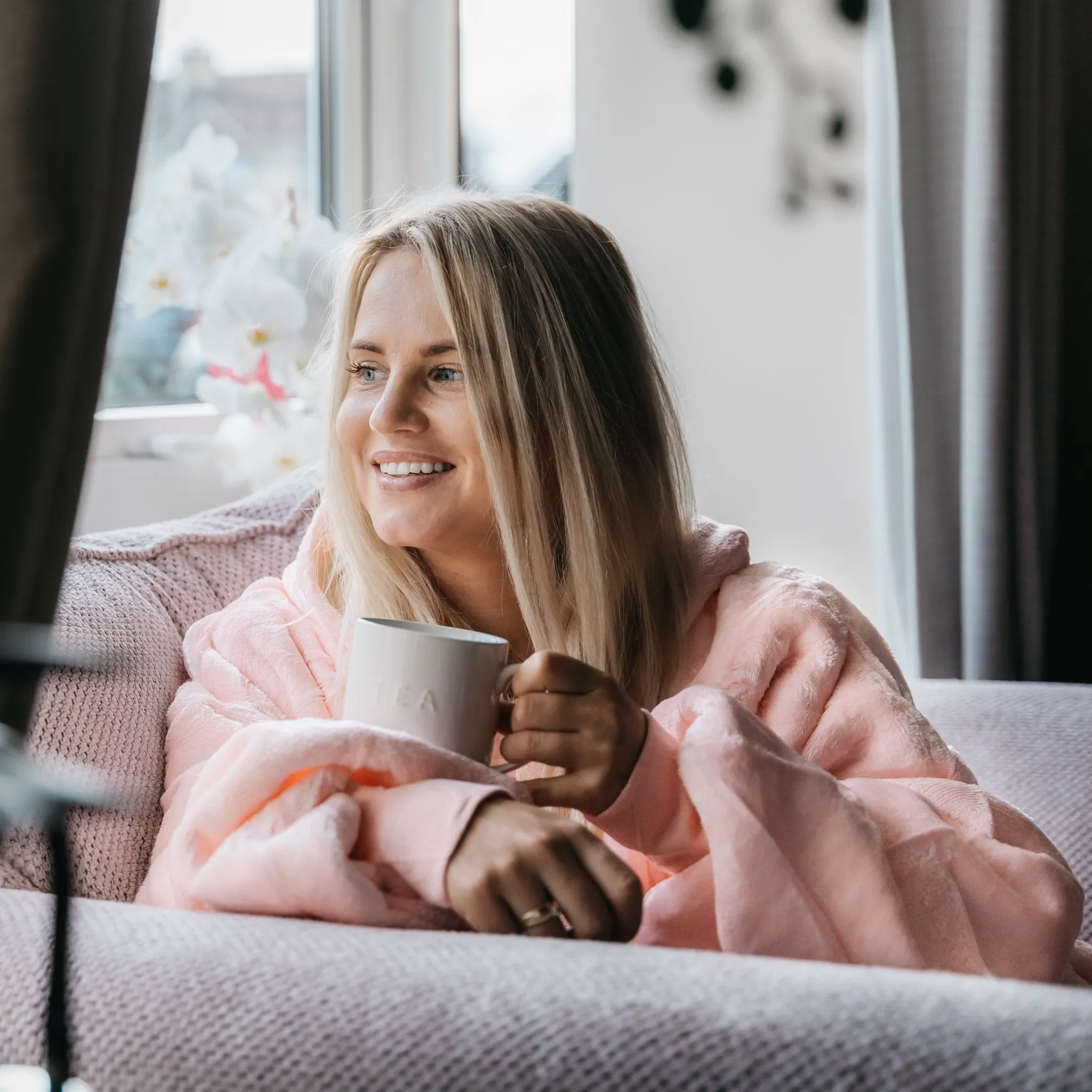 Pink - Hoodie Blanket