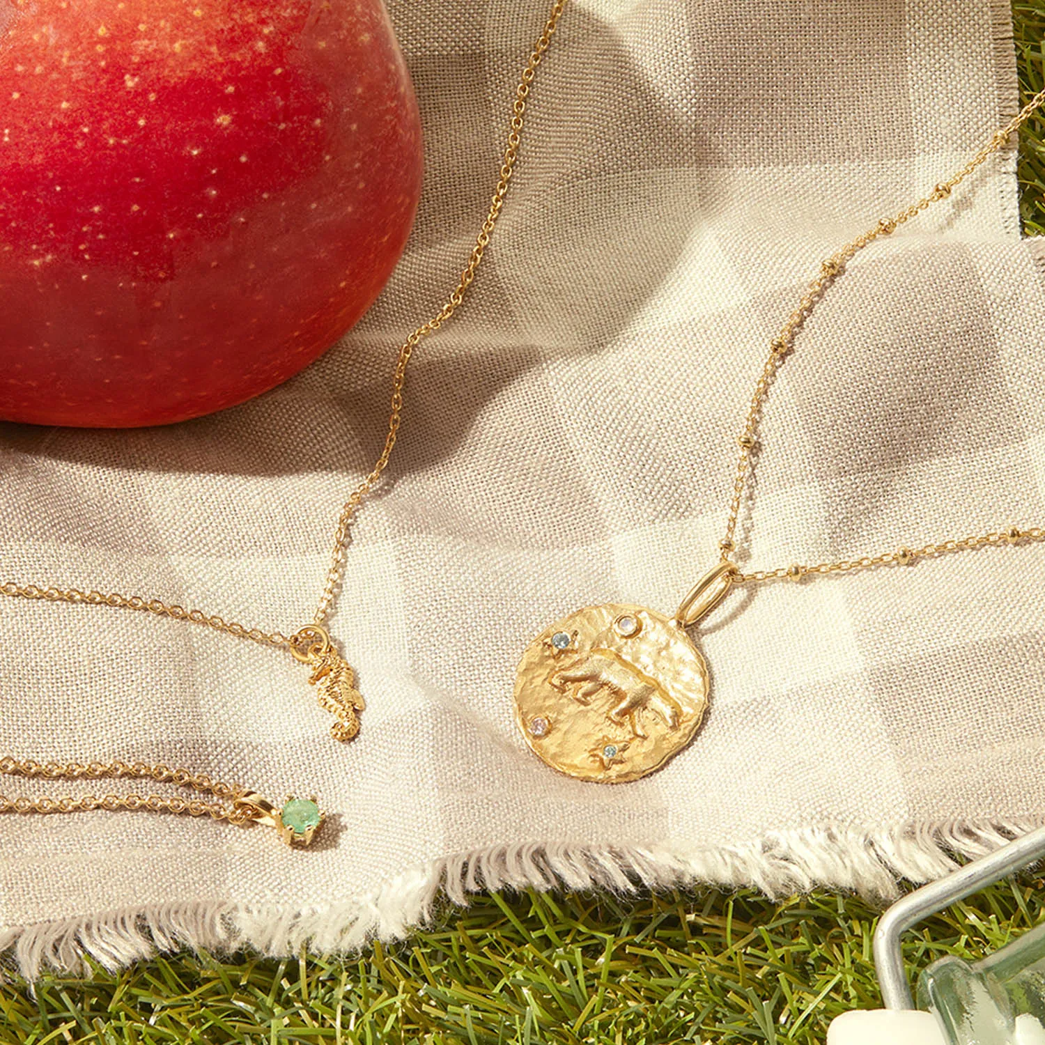 Ursa Major - The Great Bear Constellation Pendant Gold