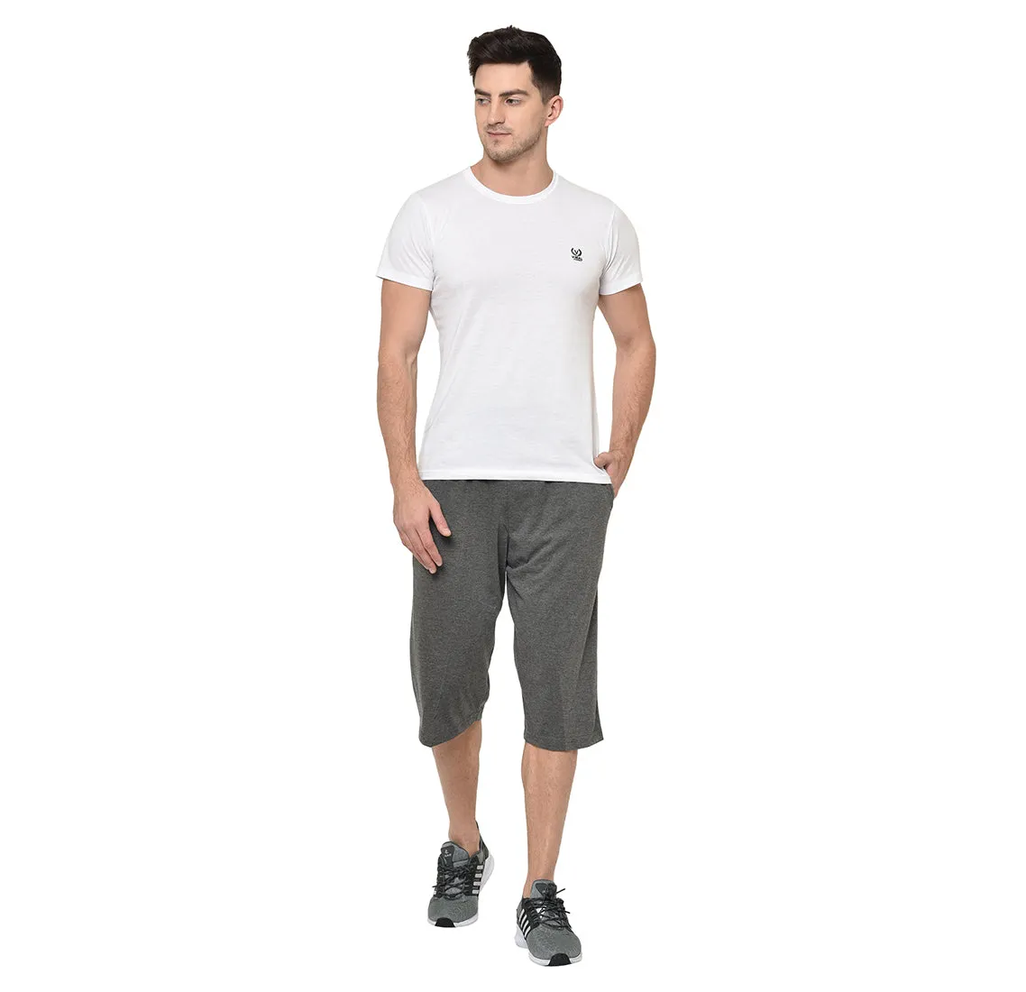 Vimal Jonney Cotton Blended Regular Fit Dark Grey 3/4th Capri For Men