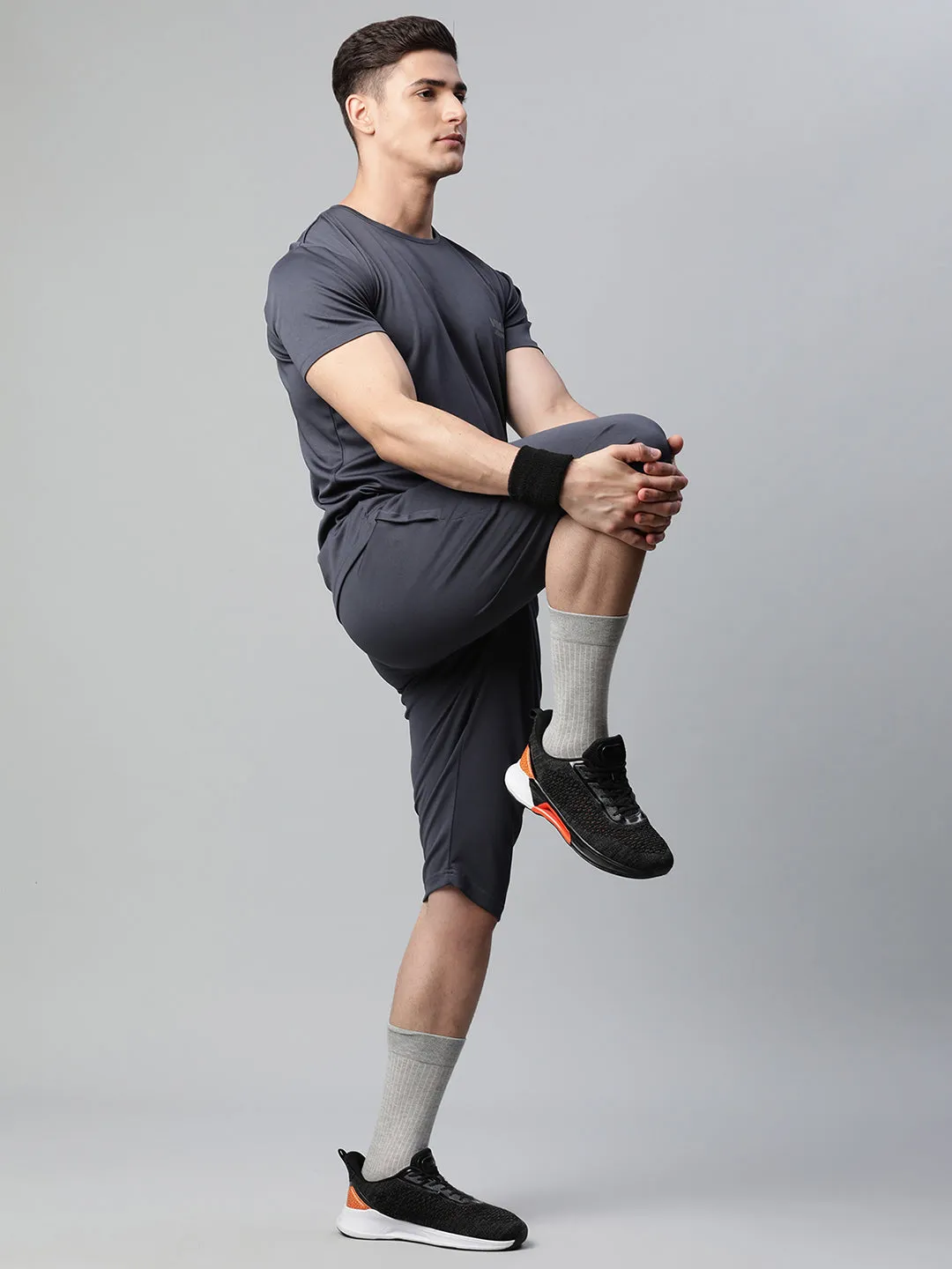 Vimal Jonney Dryfit Solid Grey 3/4th Capri for Men